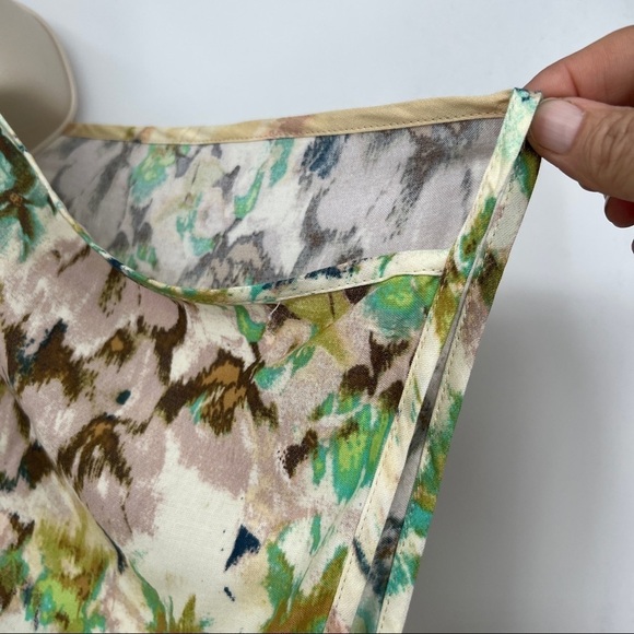 Lovestitch Floral Cold Shoulder Keyhole V-Neckline Multicolor Scarf Blouse - Picture 5 of 11